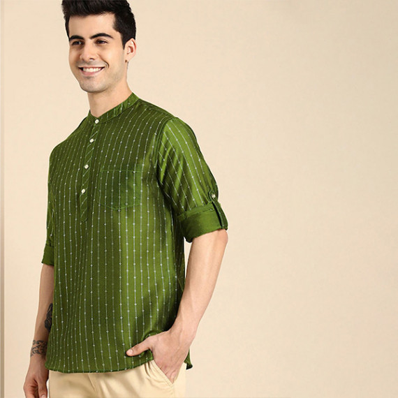 https://hypepulse.in/products/men-olive-green-gold-toned-ethnic-woven-design-kurta