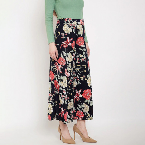 https://hypepulse.in/products/women-black-red-floral-printed-flared-palazzos