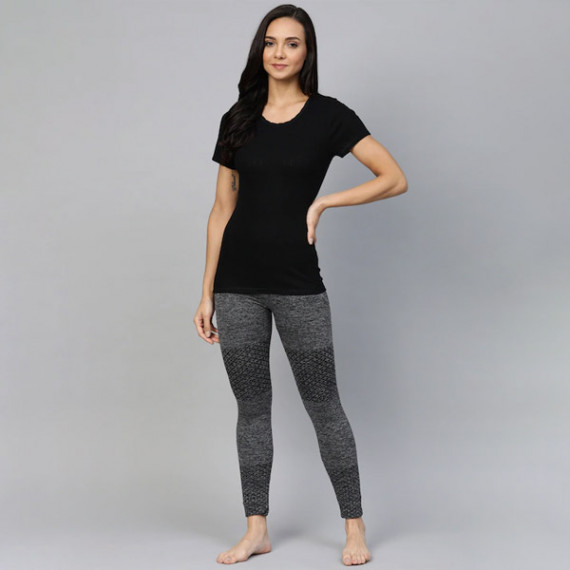https://hypepulse.in/vi/products/women-pack-of-2-self-striped-thermal-tops