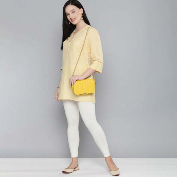 https://hypepulse.in/products/women-off-white-solid-leggings