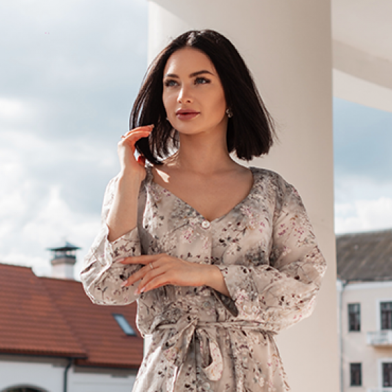 Dresses That Breathe: Adaptive Fashion for Life on the Move