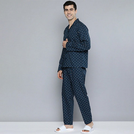 https://hypepulse.in/products/men-navy-blue-white-printed-pure-cotton-night-suit