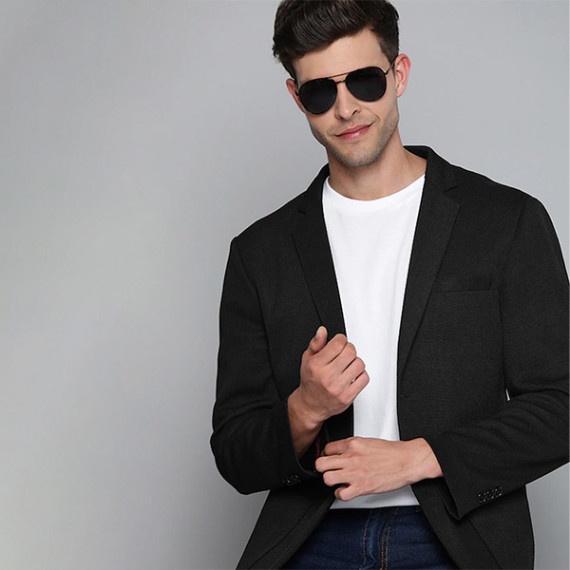 https://hypepulse.in/products/men-black-textured-regular-fit-single-breasted-blazer