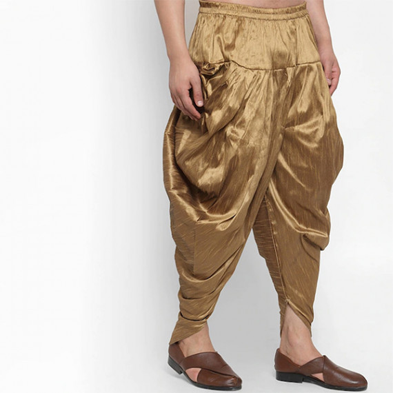 https://hypepulse.in/products/men-gold-toned-solid-silk-dhotis