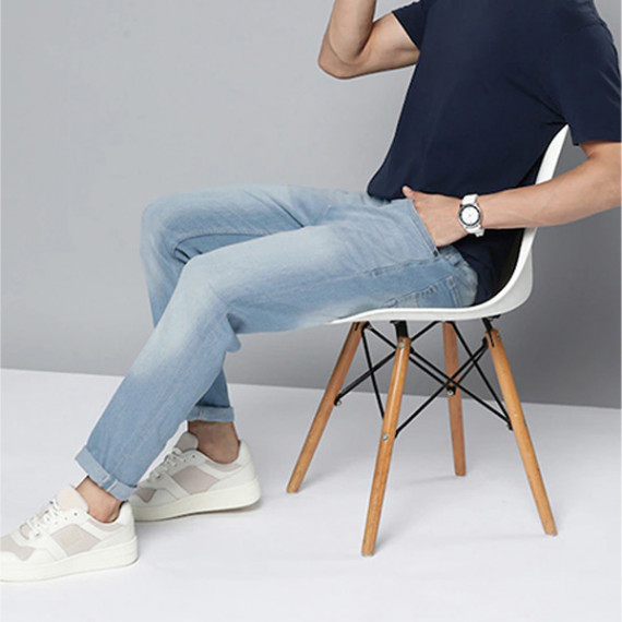 https://hypepulse.in/products/men-blue-slim-tapered-fit-light-fade-stretchable-jeans