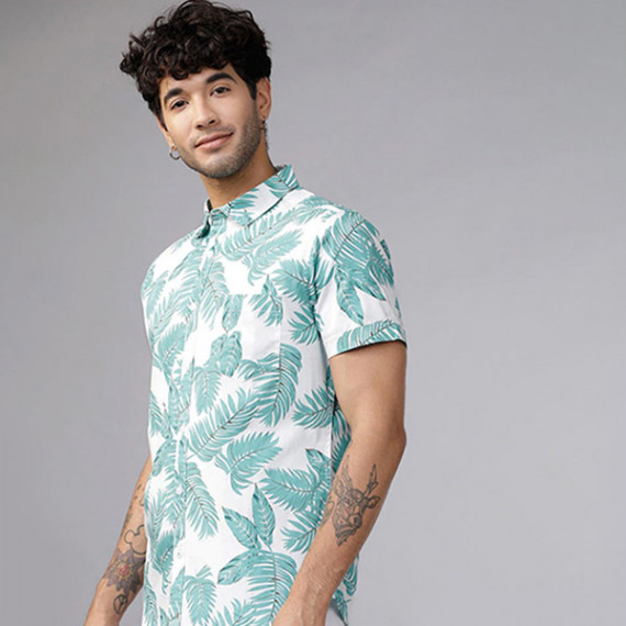 https://hypepulse.in/vi/products/men-green-white-slim-fit-printed-casual-shirt