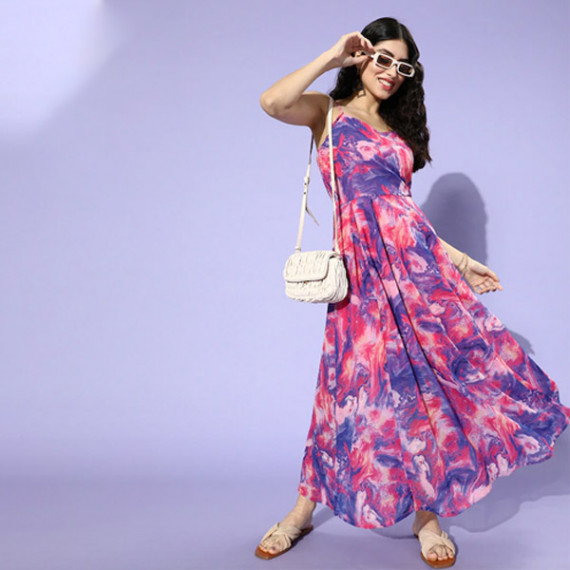 https://hypepulse.in/vi/products/women-blue-floral-smocked-dress