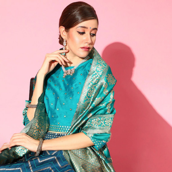 https://hypepulse.in/vi/products/women-navy-blue-embellished-ready-to-wear-lehenga-blouse-with-dupatta